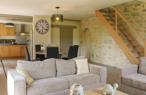 Saint-Restitut Casa | Alojamiento de 2 habitaciones en St Restitut