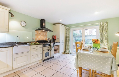 Cheltenham Cabaña | Alojamiento de 2 habitaciones en Cheltenham, near Gloucester