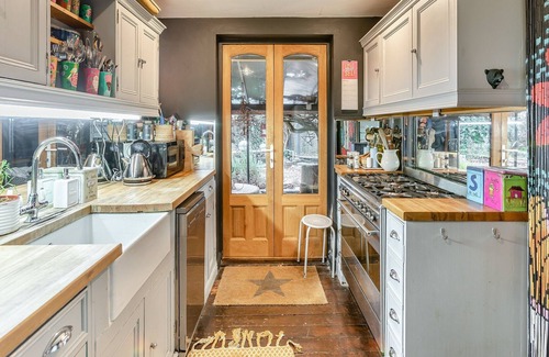 Cheltenham Cabaña | 2 bedroom accommodation in Cheltenham