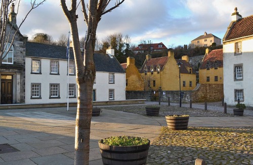 Dunfermline Cabaña | Alojamiento de 2 habitaciones en Oakley, near Dunfermline