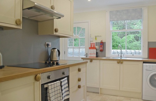 Dunfermline Cabaña | Alojamiento de 2 habitaciones en Oakley, near Dunfermline