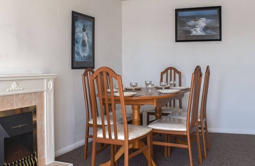 East Cowes Cabaña | 2 bedroom accommodation in East Cowes