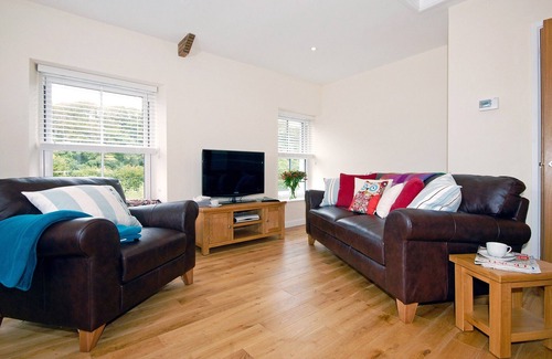 Fishguard Cabaña | 2 bedroom accommodation in Llanychaer