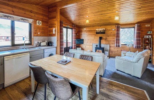Newtonmore Cabaña | Alojamiento de 2 habitaciones en Glentruim, near Newtonmore
