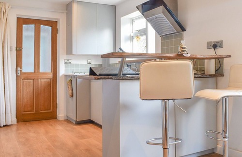Tewkesbury Cabaña | 2 bedroom accommodation in Tewkesbury