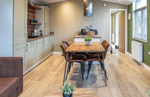 Bredons Hardwick Chalet De Esquí | Alojamiento de 2 habitaciones en Tewkesbury