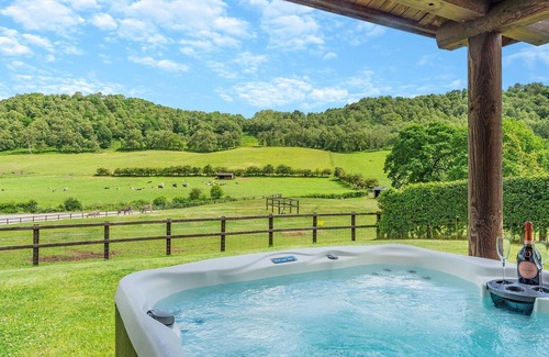 Cotebrook Casa | 2 bedroom accommodation in Broxton, Nr Chester