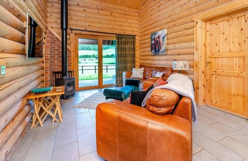 Cotebrook Casa | 2 bedroom accommodation in Broxton, Nr Chester