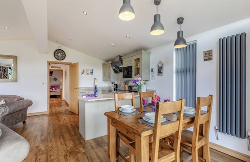 Welsh Frankton Chalet De Esquí | Alojamiento de 2 habitaciones en Ellesmere