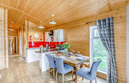 Welsh Frankton Chalet De Esquí | Alojamiento de 2 habitaciones en Ellesmere