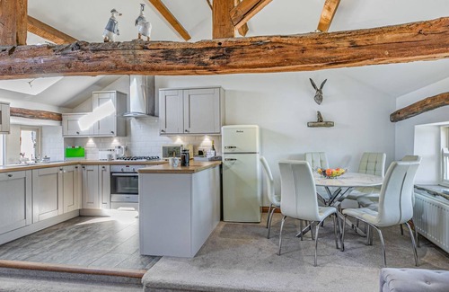 Holmbridge Cabaña | 2 bedroom accommodation in Holmfirth