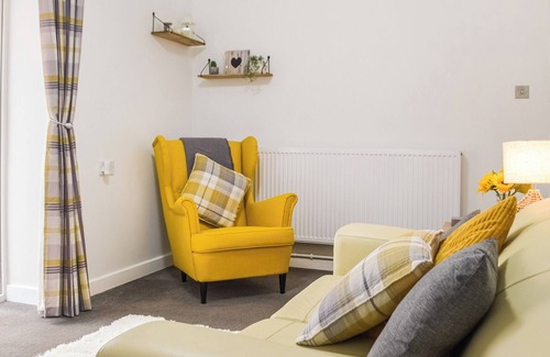 Llandysul Cabaña | 2 bedroom accommodation in Synod Inn, near Llandysul