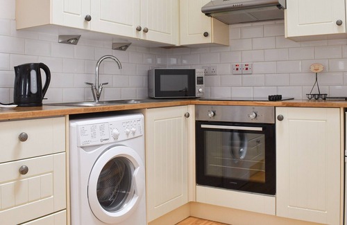 Harrietsham Cabaña | 2 bedroom accommodation in Harrietsham, near Maidstone