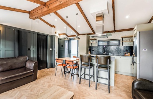 Saintbury Chalet De Esquí | Alojamiento de 2 habitaciones en Snitterfield, Stratford Upon Avon