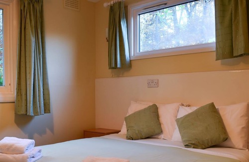 Scaniport Cabaña | 2 bedroom accommodation in Kirkhill, near Beauly