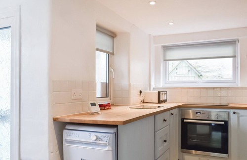Grenofen Cabaña | Kestrel Cottage is a charming countryside retreat near Tavistock, perfect for up to four guests.