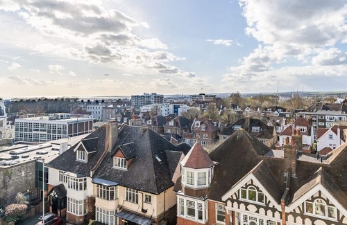 Montpelier Cabaña | 2 bedroom accommodation in Brighton