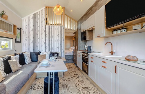 Holywell Cabaña | 2 bedroom accommodation in Holywell