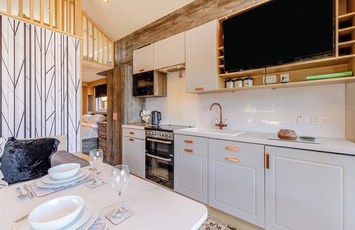 Holywell Cabaña | 2 bedroom accommodation in Holywell
