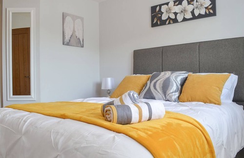 Offenham Cabina | 2 bedroom accommodation in Offenham