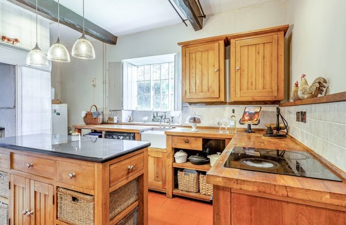 Oswestry Cabaña | 2 bedroom accommodation in Croesau Bach, near Oswestry