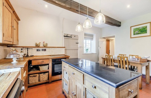 Oswestry Cabaña | 2 bedroom accommodation in Croesau Bach, near Oswestry