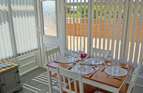 Anderby Creek Cabaña | 2 bedroom accommodation in Anderby Creek, near Skegness