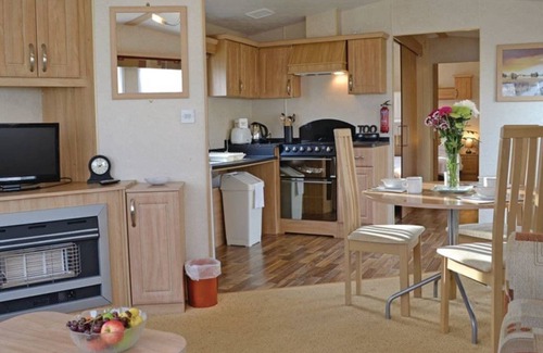 Dawlish Warren Cabina | 2 bedroom accommodation in Dawlish