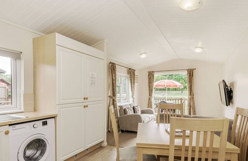 Yaxham Cabina | 2 bedroom accommodation in Yaxham, Dereham