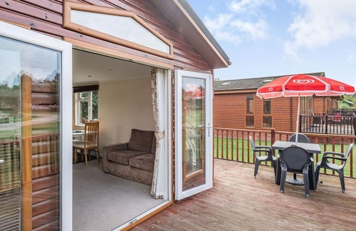 Yaxham Cabina | 2 bedroom accommodation in Yaxham, Dereham