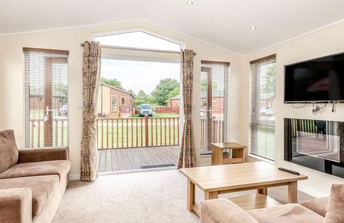 Yaxham Cabina | 2 bedroom accommodation in Yaxham, Dereham