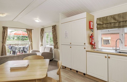 Yaxham Cabina | 2 bedroom accommodation in Yaxham, Dereham