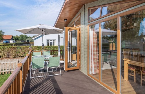 Yaxham Cabina | 2 bedroom accommodation in Yaxham, Dereham