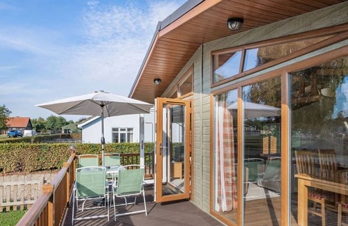 Yaxham Cabaña | 2 bedroom accommodation in Yaxham, Dereham