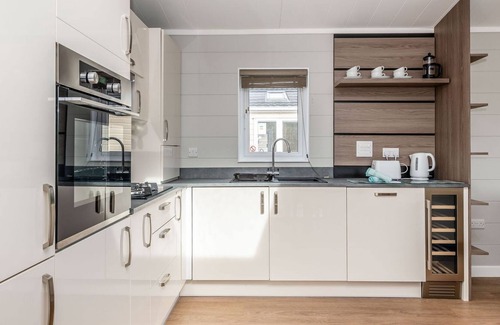 Yaxham Cabina | 2 bedroom accommodation in Yaxham, Dereham