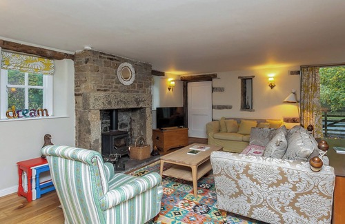 Skipton Cabaña | 2 bedroom accommodation in Broughton, near Skipton