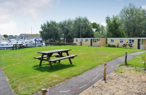 Stalham Cabaña | Alojamiento de 2 habitaciones en Stalham Staithe, cerca de Stalham
