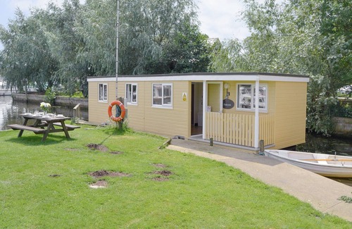 Stalham Cabaña | Alojamiento de 2 habitaciones en Stalham Staithe, cerca de Stalham