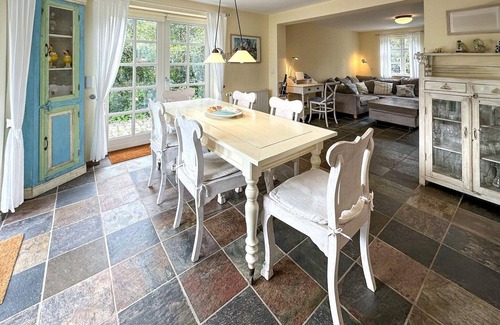 Warthe Casa | 2 bedroom accommodation in Warthe