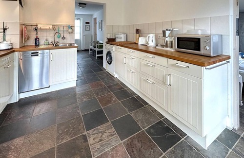 Warthe Casa | 2 bedroom accommodation in Warthe