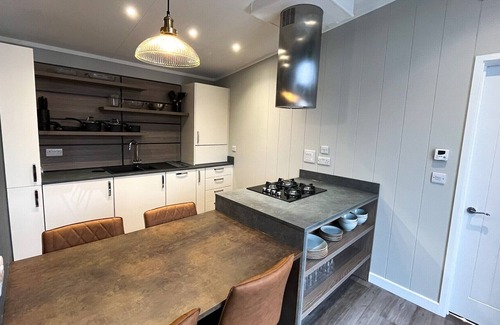 Annan Cabina | 2 bedroom accommodation in Annan