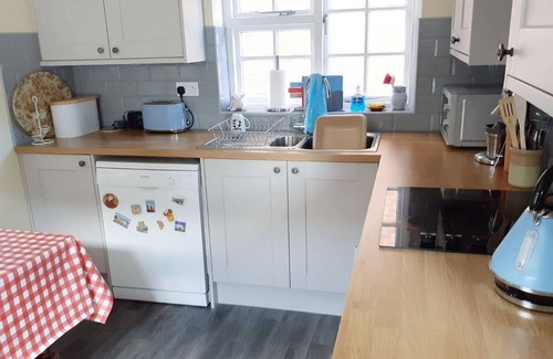 Wressle Cabaña | 2 bedroom accommodation in Wressle, near Selby