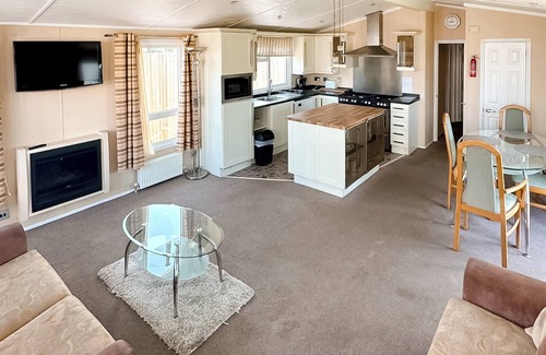 Towyn Cabaña | 2 bedroom accommodation in Towyn
