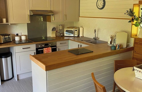 Bude Chalet De Esquí | 2 bedroom accommodation in Stratton, Bude