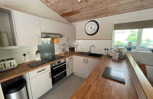 Bude Chalet De Esquí | 2 bedroom accommodation in Stratton, Bude