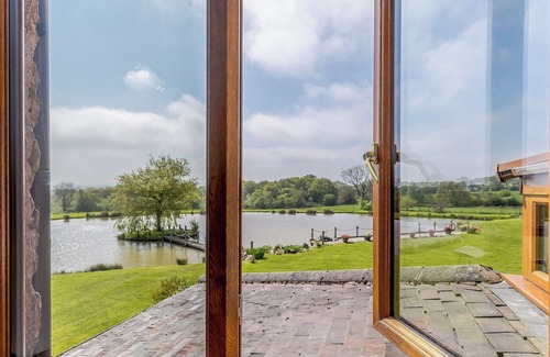 Endon Cabaña | 2 bedroom accommodation in Leek
