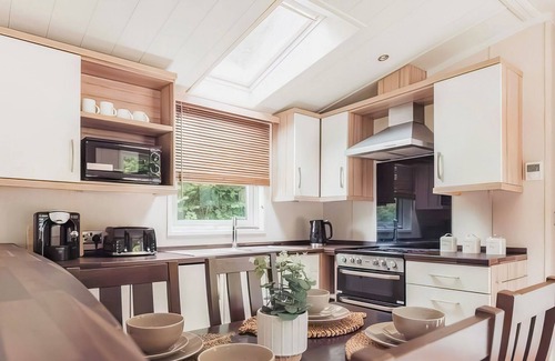 Caerwys Chalet De Esquí | 2 bedroom accommodation in Caerwys, Flintshire
