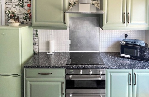 Alne Cabaña | Alojamiento de 2 habitaciones en Tollerton, near York