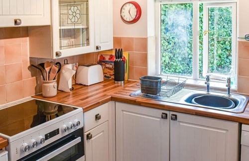 Occold Cabaña | 2 bedroom accommodation in Occold, near Eye
