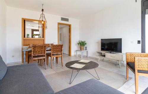 Playa Macenas Apartamento | 2 Bedroom Amazing Apartment In Mojácar